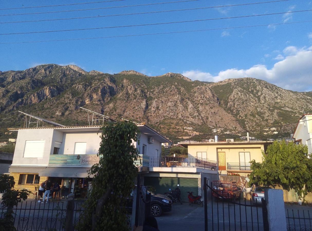 Earth N' Water Apartment Verga Kalamata Exterior photo