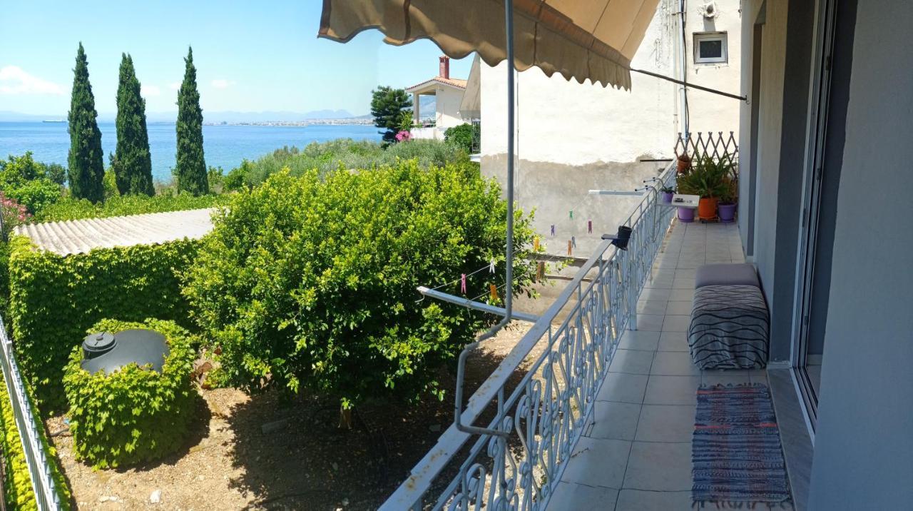 Earth N' Water Apartment Verga Kalamata Exterior photo